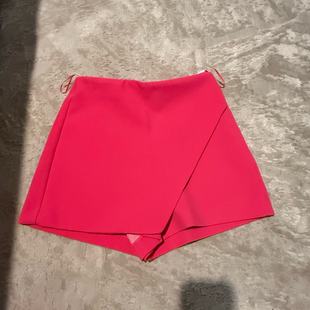 Zara Pink Skorts Versatile and Chic